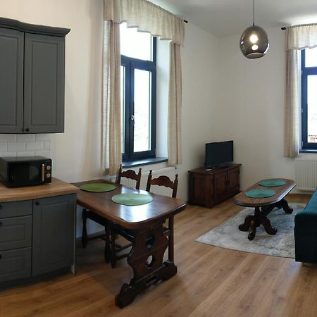 Apartmany Klasterni 84 เฮนิเซ ภายนอก รูปภาพ